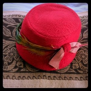 🍷Antique Vintage red 1920's flapper hat🍷